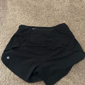 Lululemon Speed Up High-Rise Lines Short 4’, Size 2
